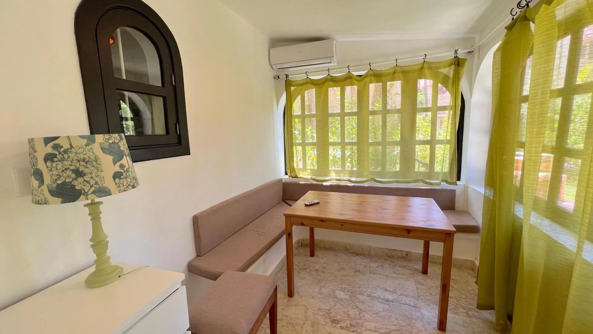 بونتا كانا Tropical Suites And Villas - Los Corales Beach - Great Location With Many Restaurants جمهورية الدومينيكان