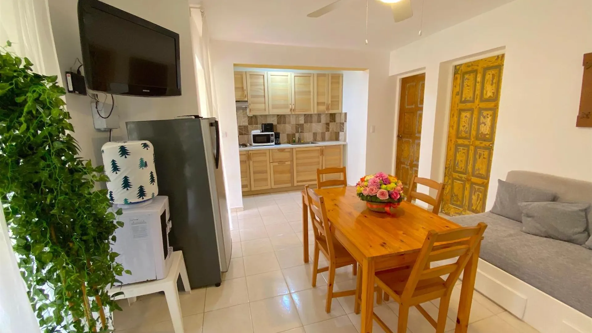 بونتا كانا Tropical Suites And Villas - Los Corales Beach - Great Location With Many Restaurants 5*, بونتا كانا جمهورية الدومينيكان