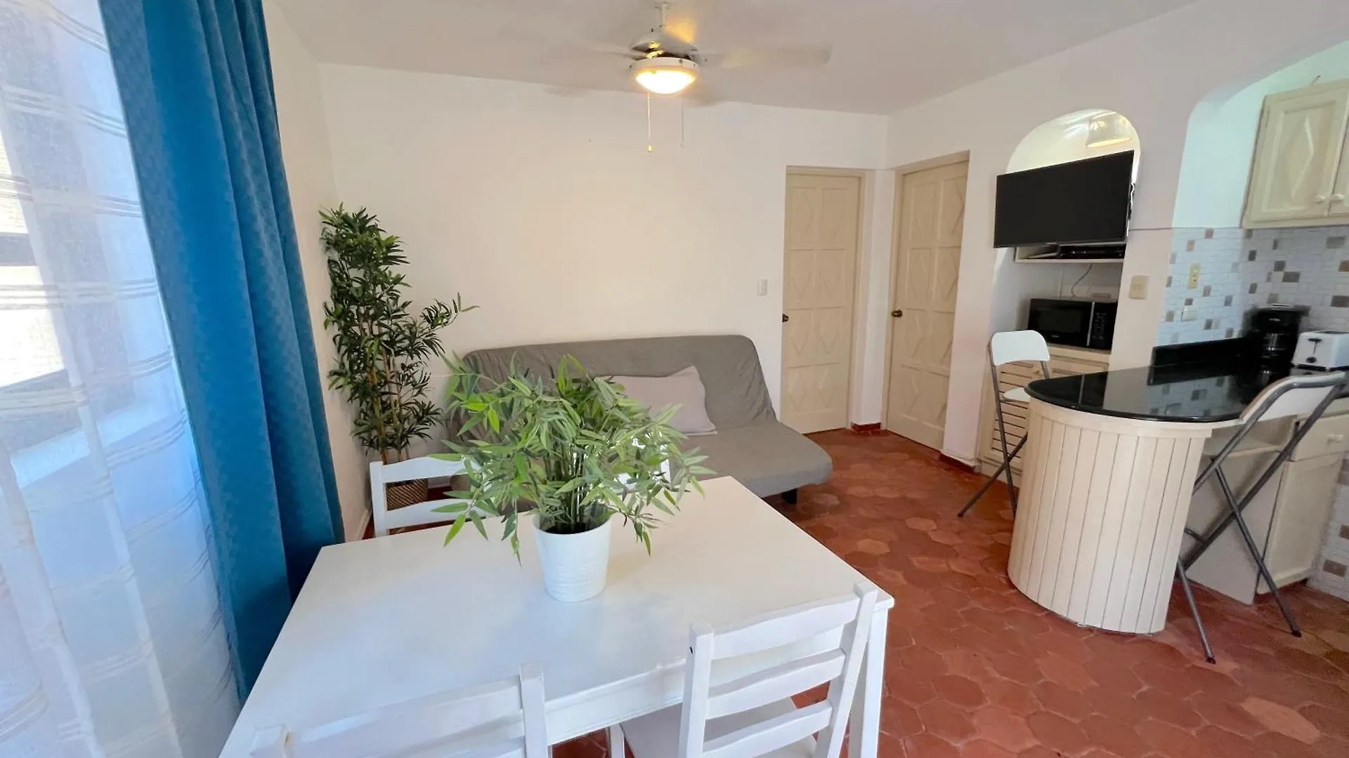 شقة فندقية بونتا كانا Tropical Suites And Villas - Los Corales Beach - Great Location With Many Restaurants