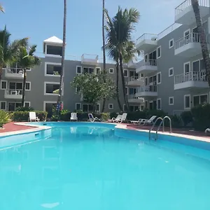Caribbean Cozy - Pool Beach Club & Apartahotel